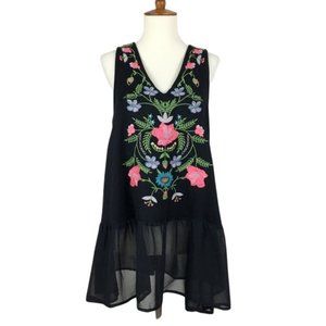 Umgee Embroidered Sleeveless Top Size Small